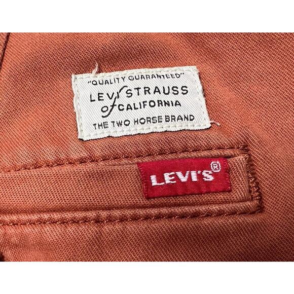 Levis XX Chino Men's Standard Taper Faded Red Chino Pants - Size 33x28 - Picture 5 of 9